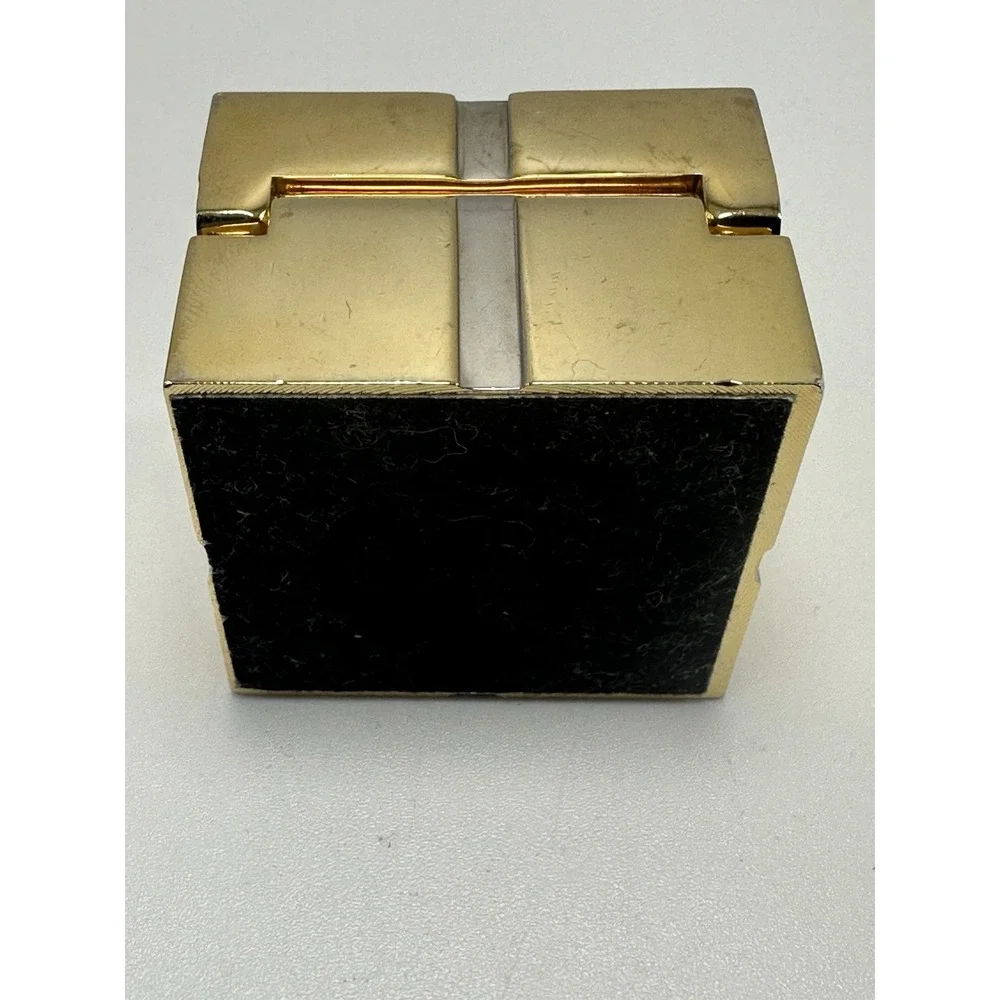 Xanadu Gift‎ Box NO Bow New Battery Mini Clock Watch V
